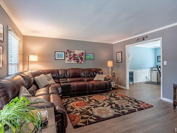 5th image of 7611 Nottingham Dr