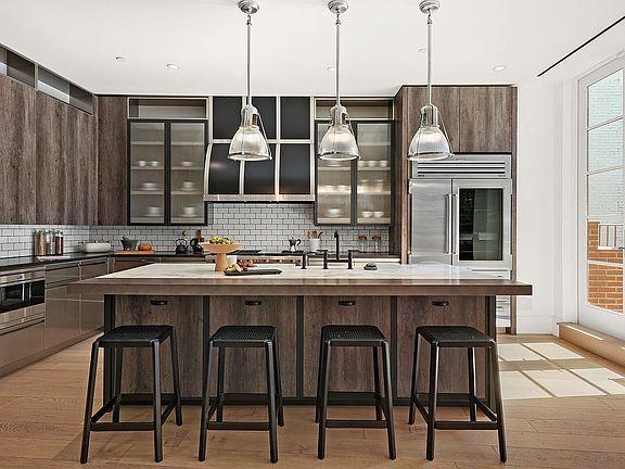 4th image of 87 Leonard St Unit Penthouse A