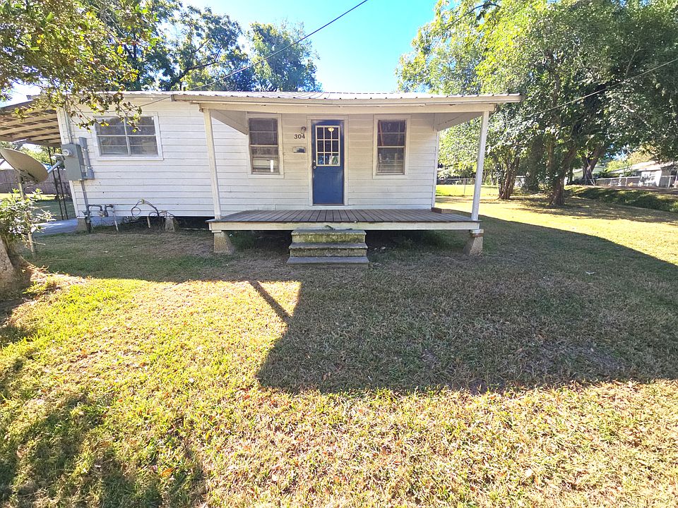 1st image of 304 Laurel St