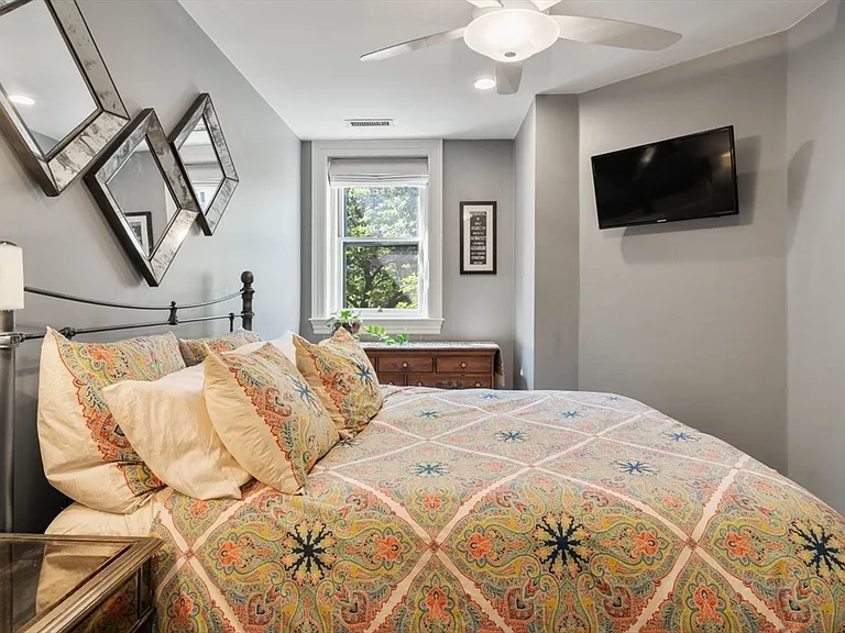 322 Beacon St #3 — Photo 12