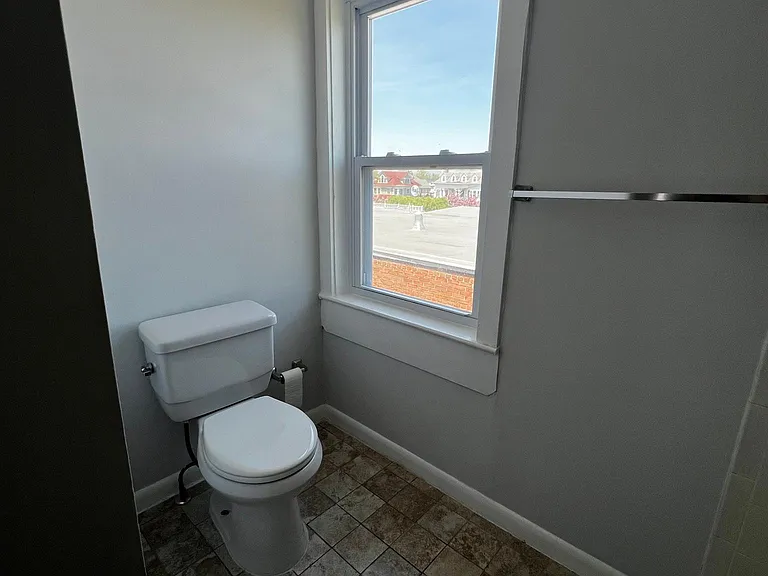 905 Grand Ave #4 — Photo 21