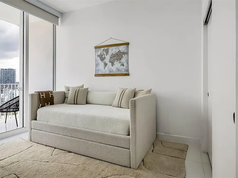 2020 N Bayshore Dr #2603 — Photo 35