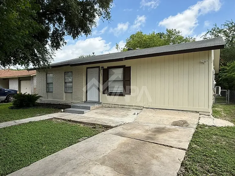 4847 Featherock — Photo 3
