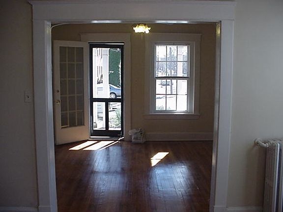 4th image of 3336 Stuart Ave APT A