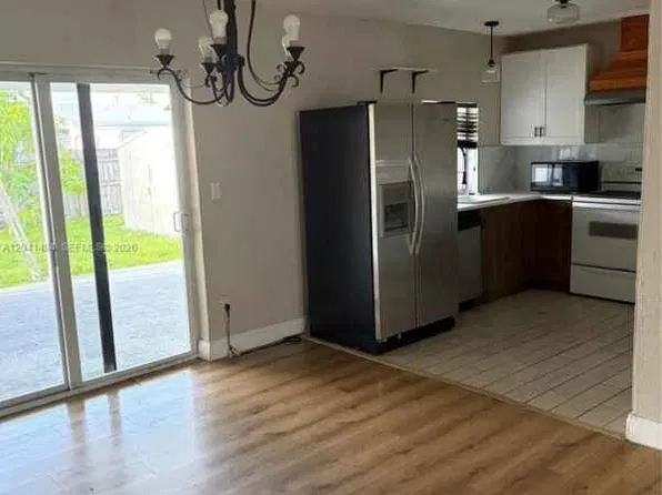 7731 NW 32nd St, Hollywood, FL 33024