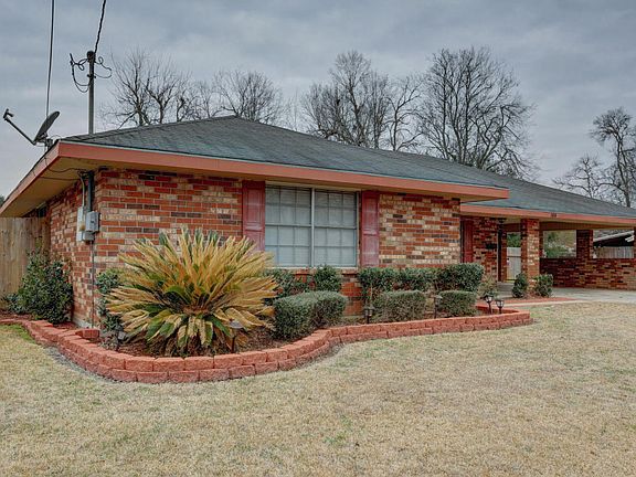 3rd image of 144 Gordon Crockett Dr