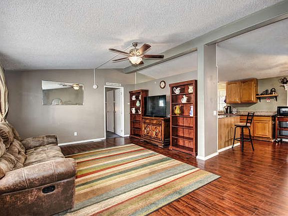 5th image of 8233 Tiki Ln
