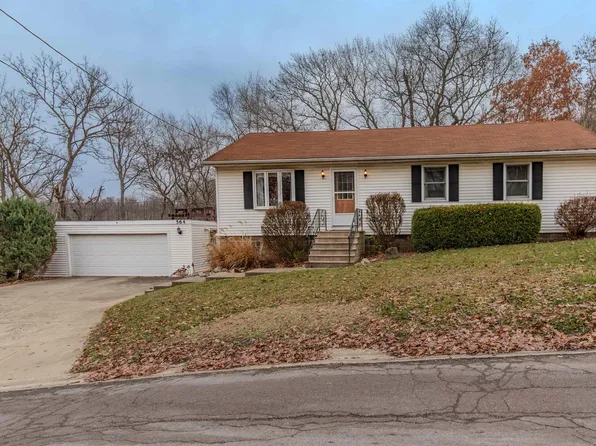 564 Hillcrest Ter, Creve Coeur, IL 61610
