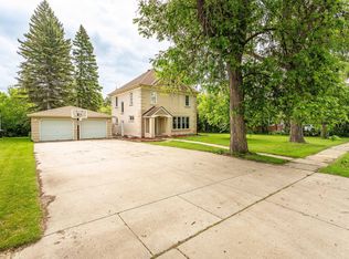 113 7th Ave SE, Elbow Lake, MN 56531