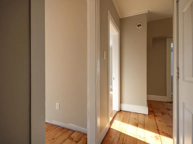 169 Glenwood Ave #2 — Photo 31