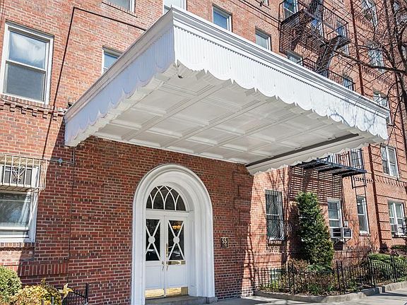 5th image of 55 Eastern Pkwy APT 4H