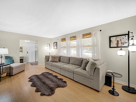5th image of 2910 Gifford Pl
