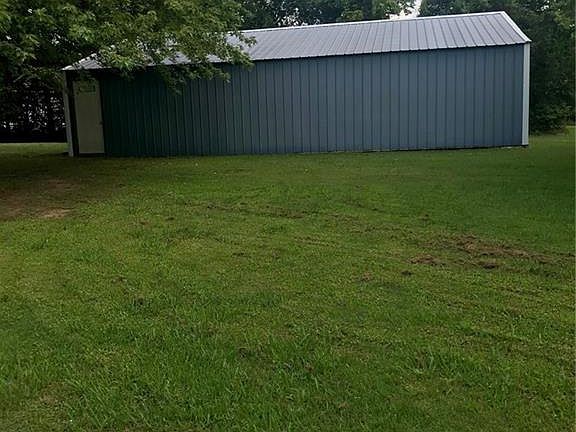 3rd image of 17100 Sarah Dr