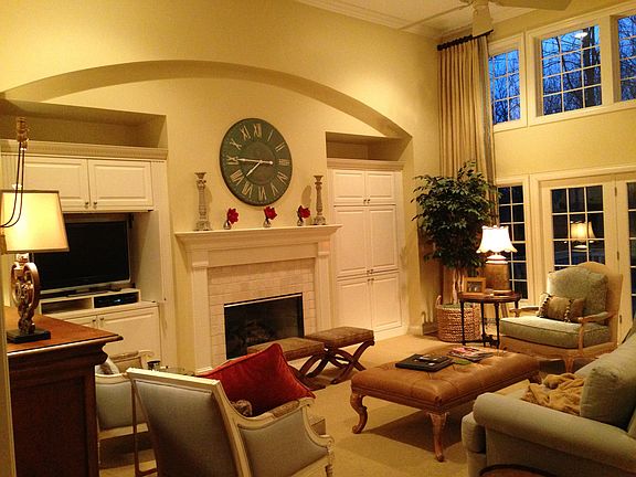 4th image of 4574 Sixpenny Cir