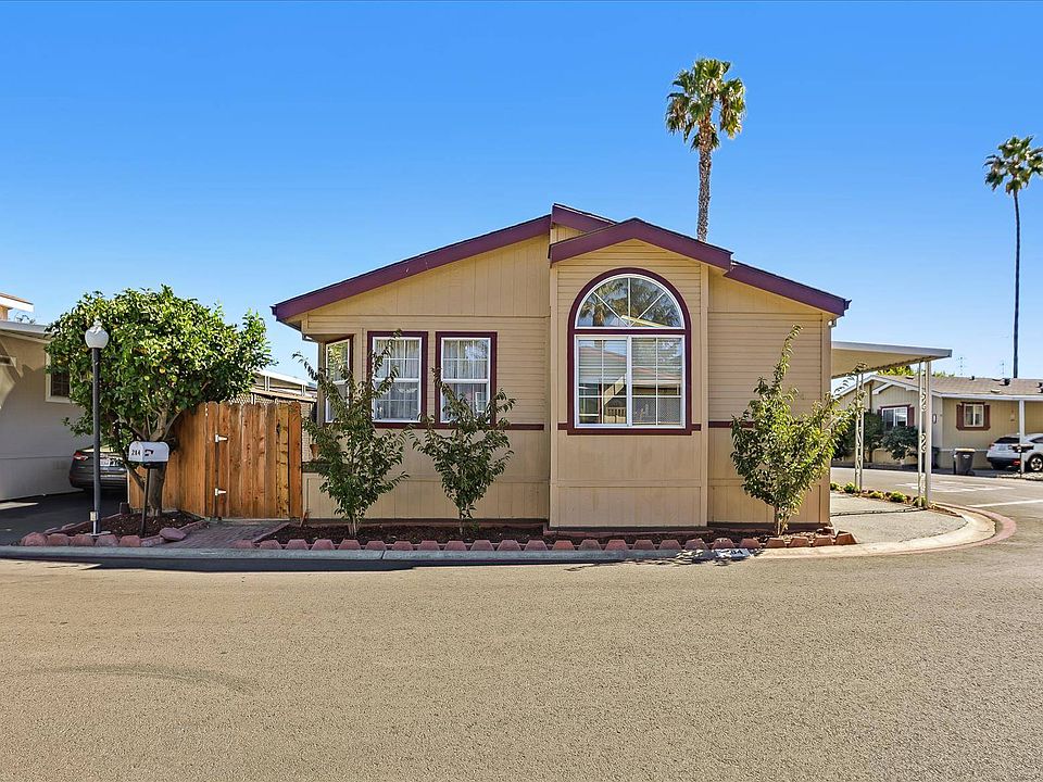 1st image of 600 E Weddell Dr Space 284