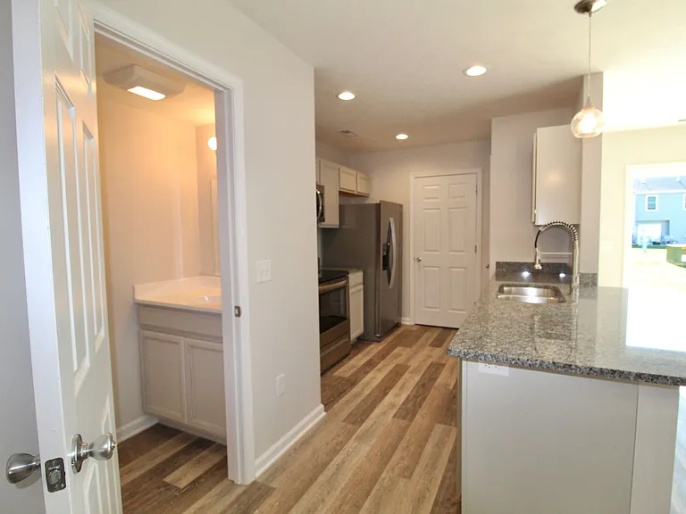3015 Locust Grove Ct — Photo 5