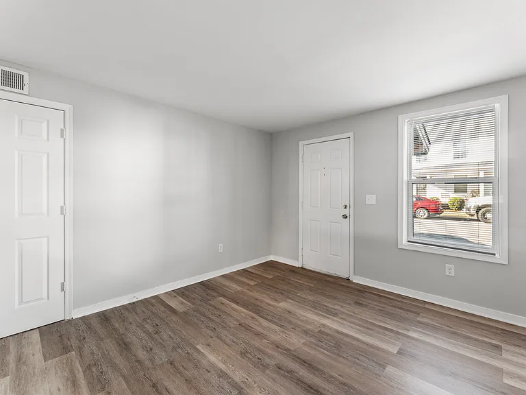 Park Northside Apartments — Photo 13