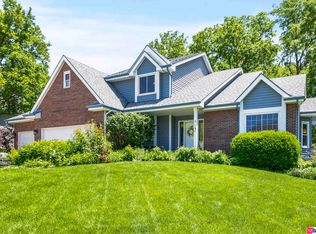 513 Quail Ridge Rd, Papillion, NE 68046