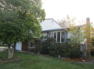 719 Grove Ave, Edison, NJ 08820