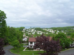 49 Buckingham Ct, Pomona, NY 10970