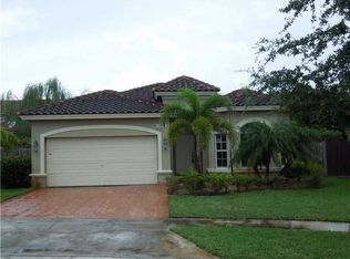 14021 SW 52nd St, Hollywood, FL 33027