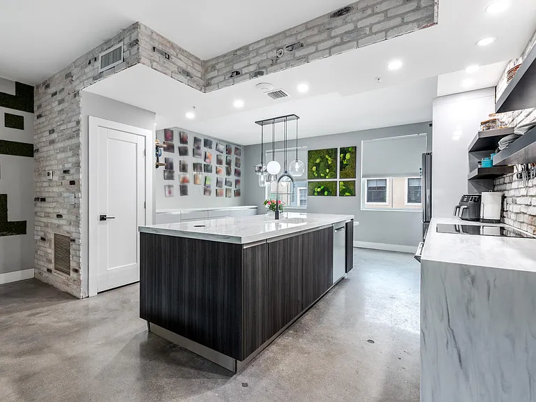 636 Fern St — Photo 10