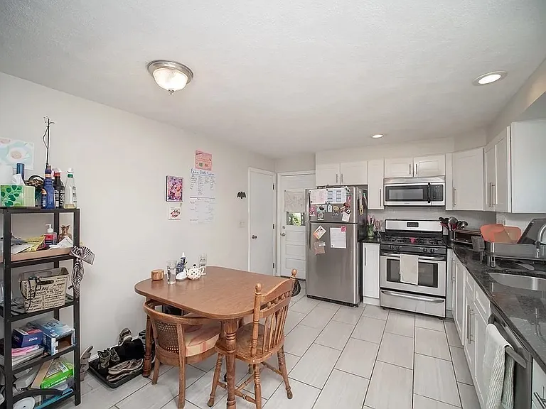 21 Quincy St #1 — Photo 11