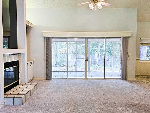 5th image of 950 Shadow Ridge Dr
