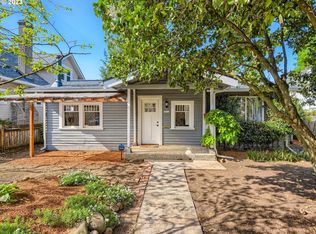 7017 SE Mitchell Ct, Portland, OR 97206