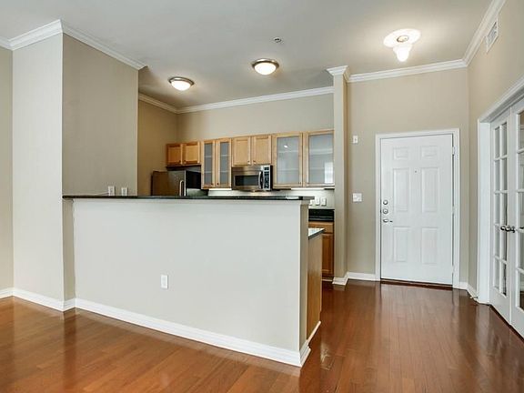 3rd image of 2305 Worthington St APT 115