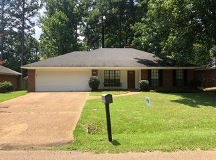 622 Twin Harbor Pl, Madison, MS 39110