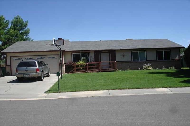 1st image of 640 1/2 Starlight Dr