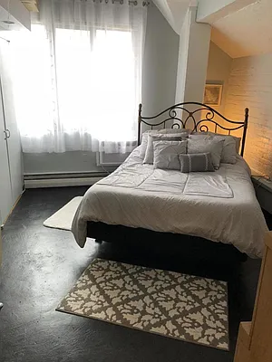 Sold by Weichert Manhattan Midtown | media 6