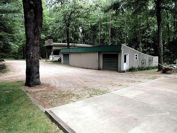 3rd image of 11365 Rock Dr