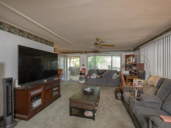 4th image of 9360 N Blackstone Ave #265