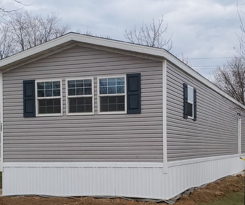 1st image of 1307 Rushmore Blvd E