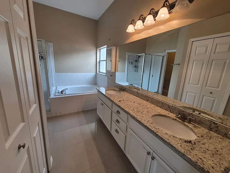 5403 Loma Vista Loop — Photo 13