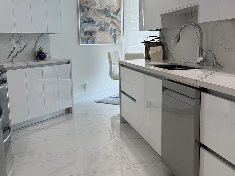 16425 Collins Ave #2514 — Photo 9