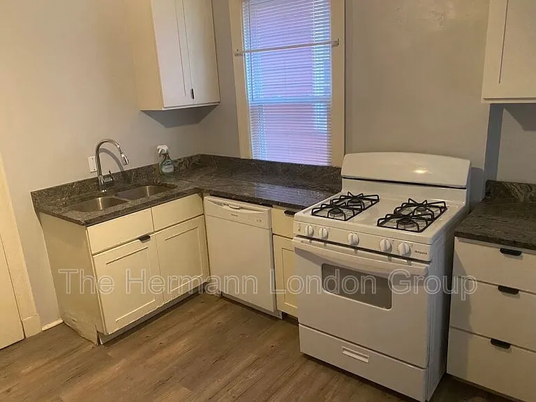 4424 Dewey Ave — Photo 13
