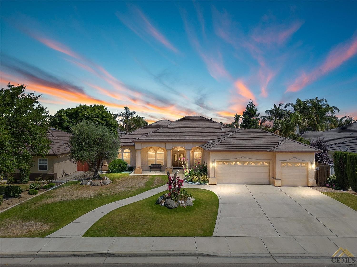 4412 Cimarron Ridge Dr, Bakersfield, CA 93313 | Zillow