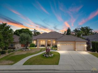 4412 Cimarron Ridge Dr, Bakersfield, CA 93313