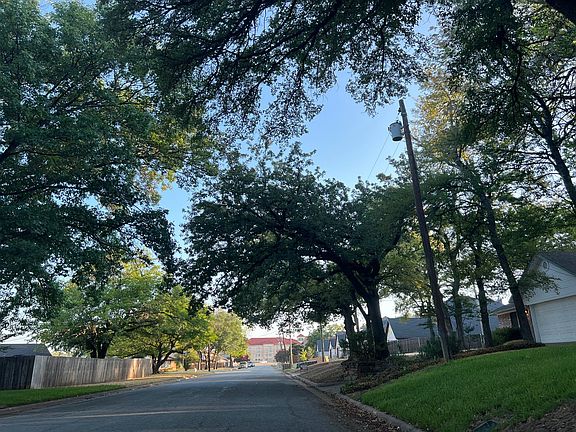 5th image of 408 Norman Dr