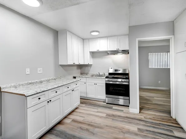 El Royale Apartments, 2352-2386 N Leroy St #B-02, San Bernardino, CA 92404