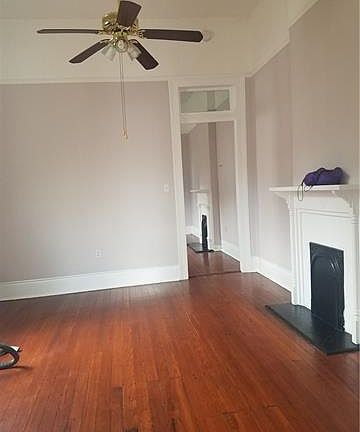 2nd image of 323 S Clark St