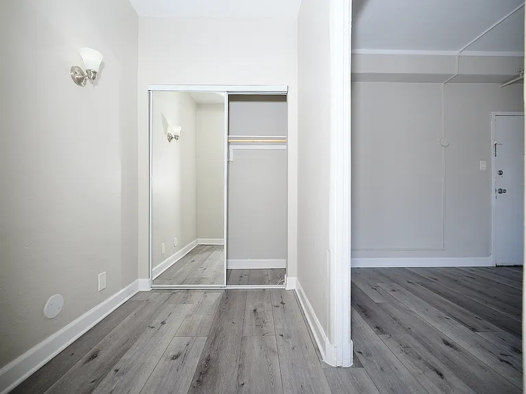 Carlton Lofts — Photo 38