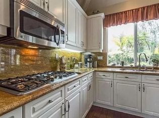 109 Highland Rd, Simi Valley, CA 93065