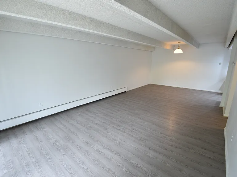 4440 Laguna Pl - Meadows Apartments — Photo 38