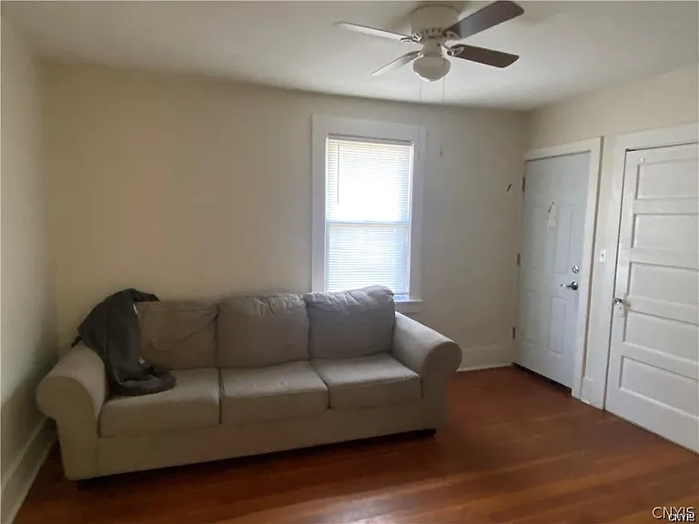 1012 Cadillac St #4 — Photo 7