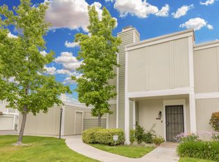 27140 Hidaway Ave UNIT 2, Santa Clarita, CA 91351