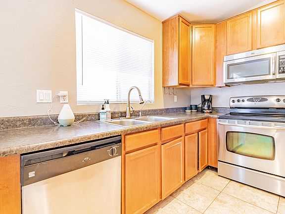4th image of 2183 N Saint Pedro Ave